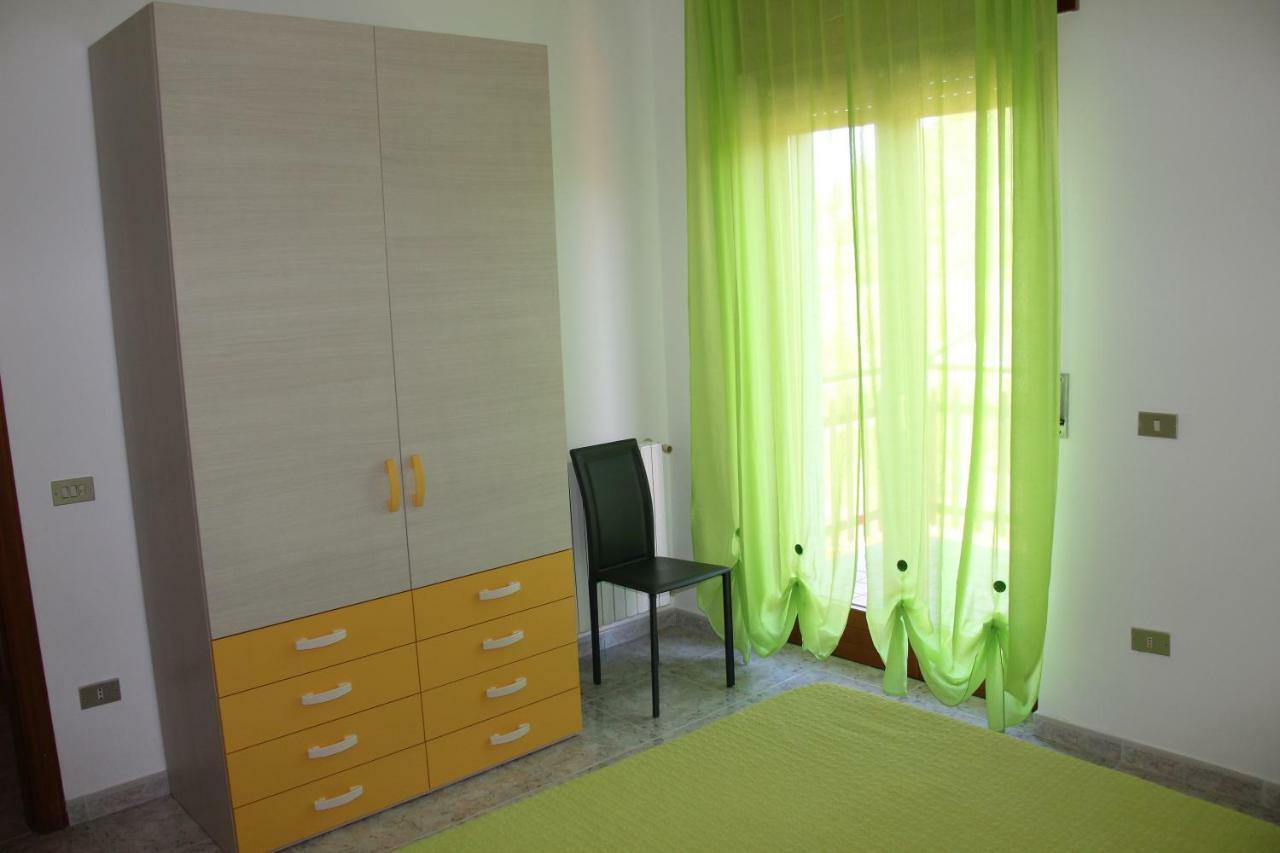 Lucanto Accommodations Calvello Eksteriør bilde