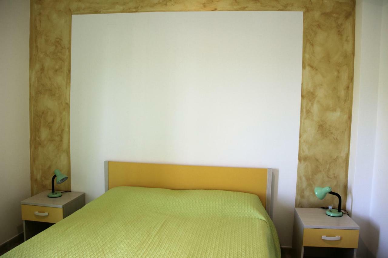 Lucanto Accommodations Calvello Eksteriør bilde